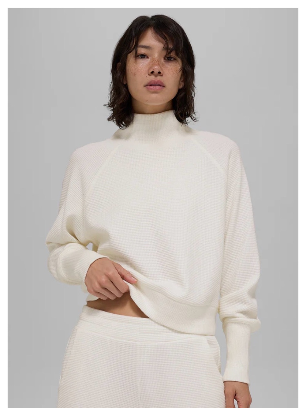 ALO Yoga Cream Turtleneck Pullover brand new with tags and 100% Authentic.